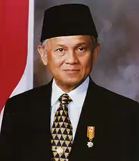 Bacharuddin Jusuf Habibie official portrait
