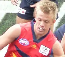 Nathan Van Berlo playing for Adelaide in 2007