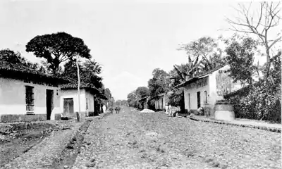 03a-Street View-Cordova-Showing Peak of Orizaba.png