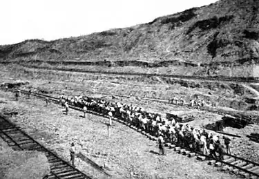 202a-Shifting track by hand.jpg