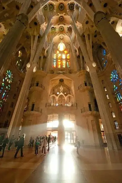 Sagrada familia arches